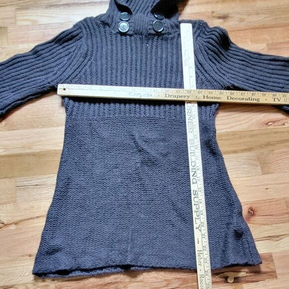 Derek Heart Bell Sleeve Sweater could be Dress or Tunic Length Medium - Picture 5 of 5